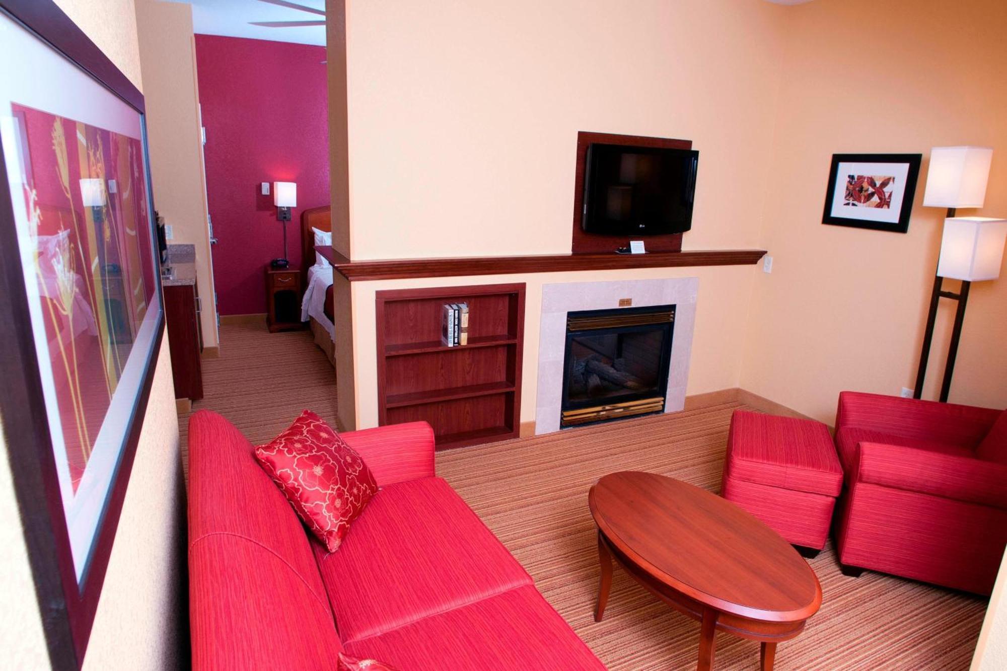 Courtyard Middlebury Hotel Екстериор снимка