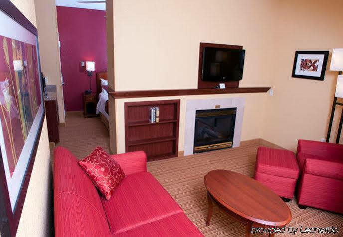 Courtyard Middlebury Hotel Екстериор снимка